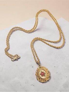 Gold Floral Embroidered Pendant Necklace - Gold 306